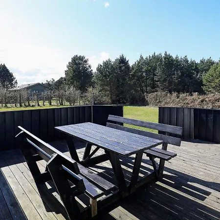 Spacious Holiday Home In Lokken With Sauna Prázdninový dům Gronhoj (Nordjylland)