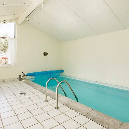 Spacious Holiday Home In Lokken With Sauna * Gronhoj (Nordjylland)
